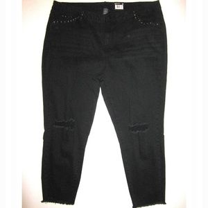 Massini PLUS 24 3X Black Studs Ripped Skinny Jeans